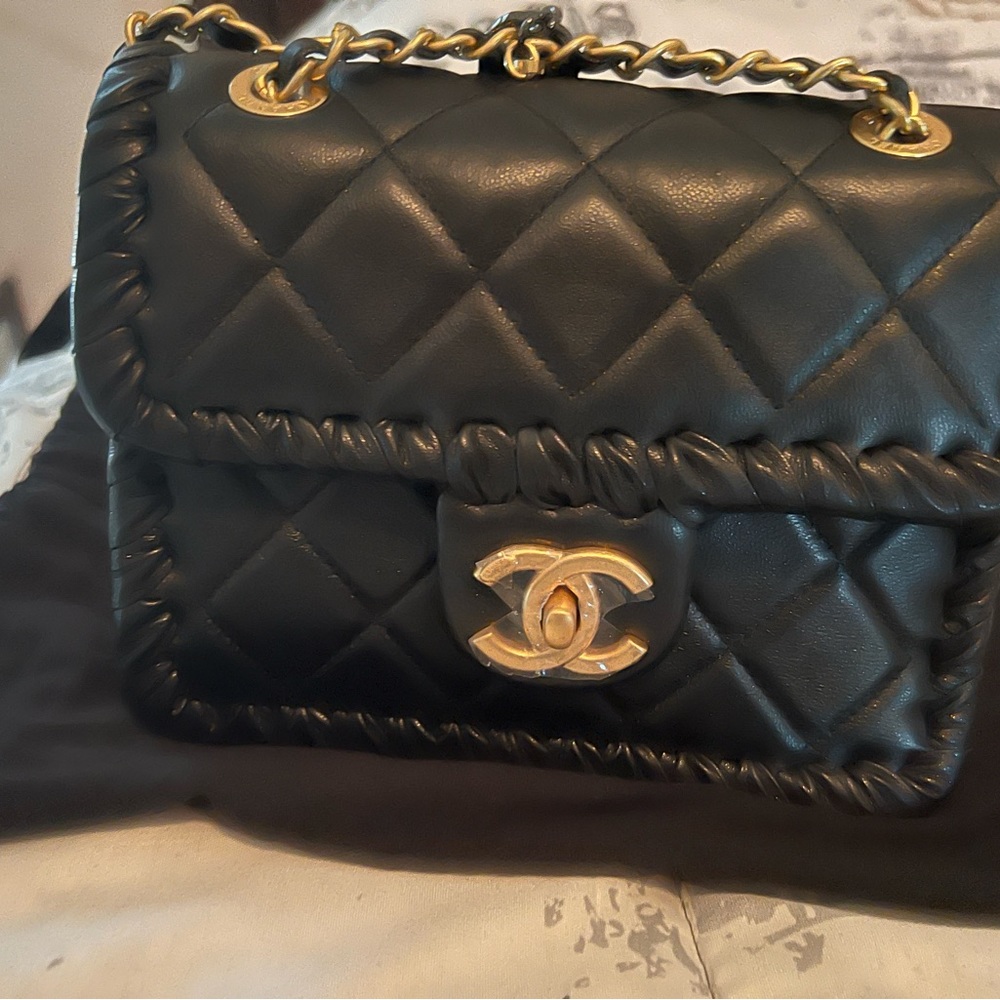 Chanel calfskin braided mini bag - Picture 4 of 14